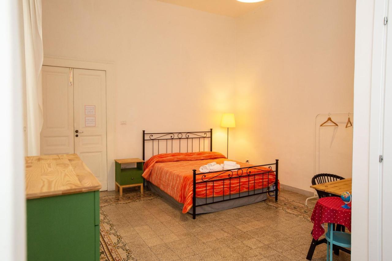 Bed and Breakfast Vecchia Napoli - Chiaia Zewnętrze zdjęcie