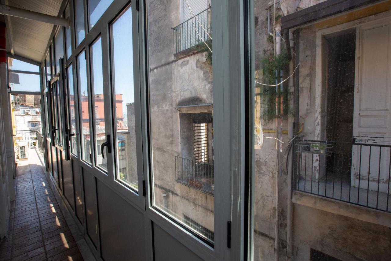 Bed and Breakfast Vecchia Napoli - Chiaia Zewnętrze zdjęcie