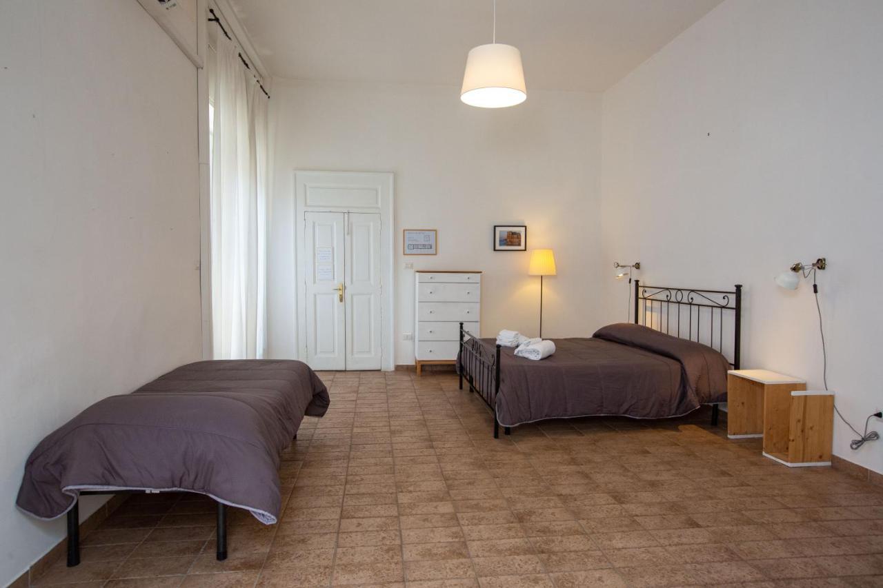 Bed and Breakfast Vecchia Napoli - Chiaia Zewnętrze zdjęcie